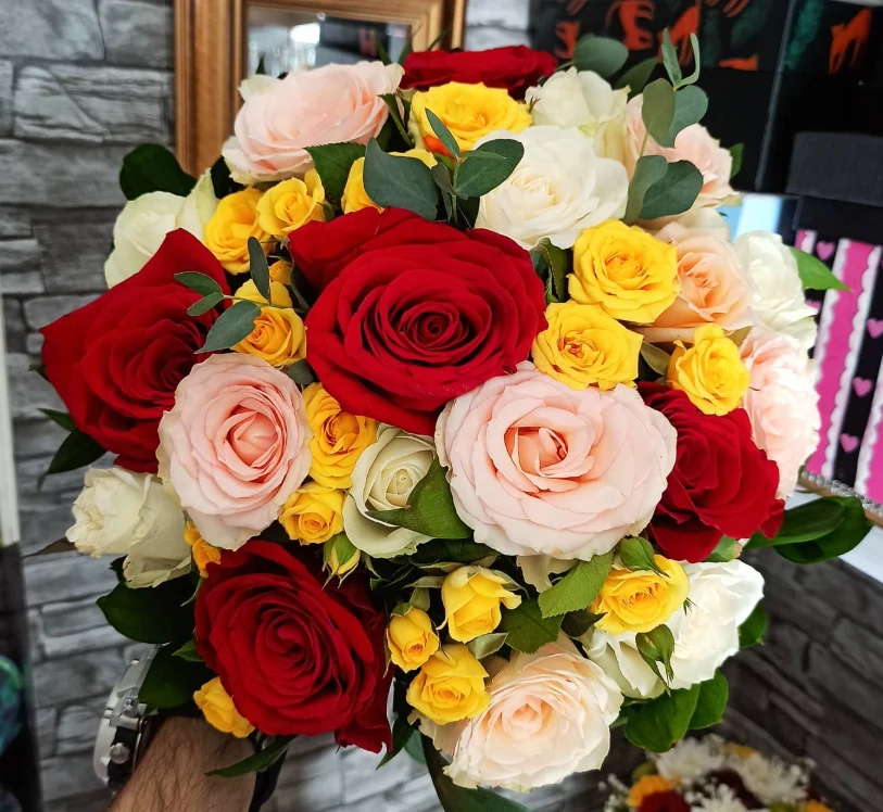 Red & Pastel Rose Bouquet